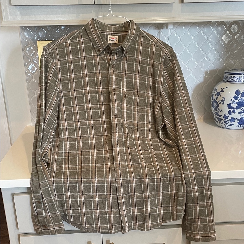 Faherty Men's Plaid Shirt in Brown and White